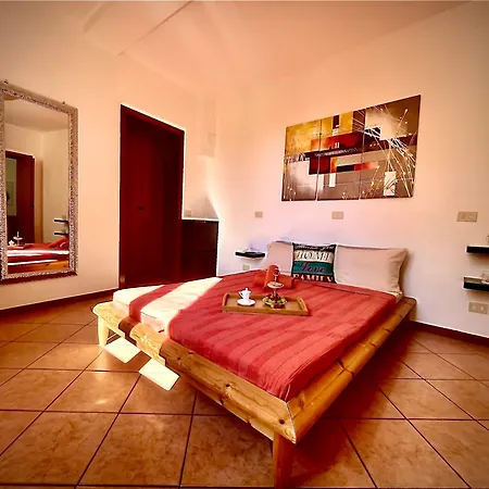 Apartament Canalchiaro55 Modena